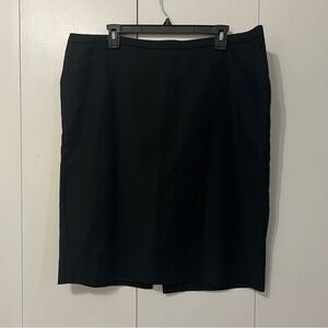 **Black Merona Pencil Skirt – Size 18**